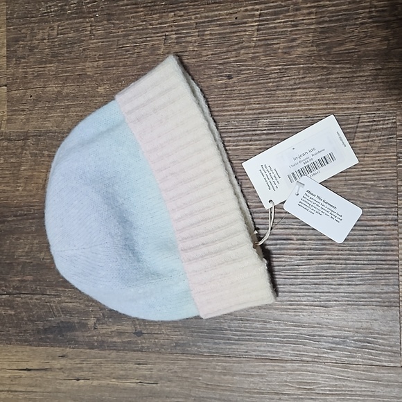 NWT Splendid rainbow beanie - Picture 2 of 4